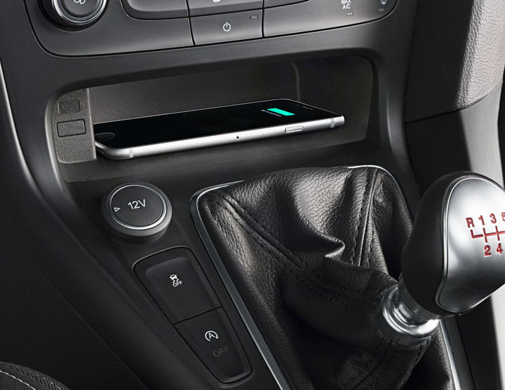 FOCUS ACV* QI WIRELESS CHARGING KIT INTEGRATED VEHICLE-SPECIFIC SOLUTION