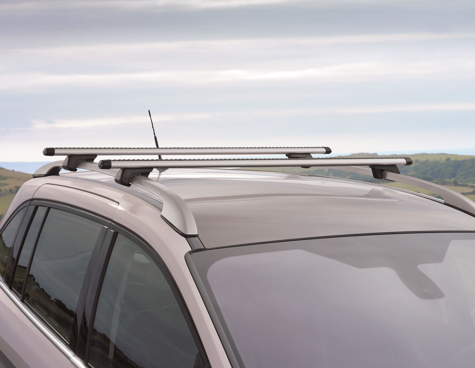 C-MAX FROM 11/2010 ROOF CROSS BARS – Ford Online Shop UK