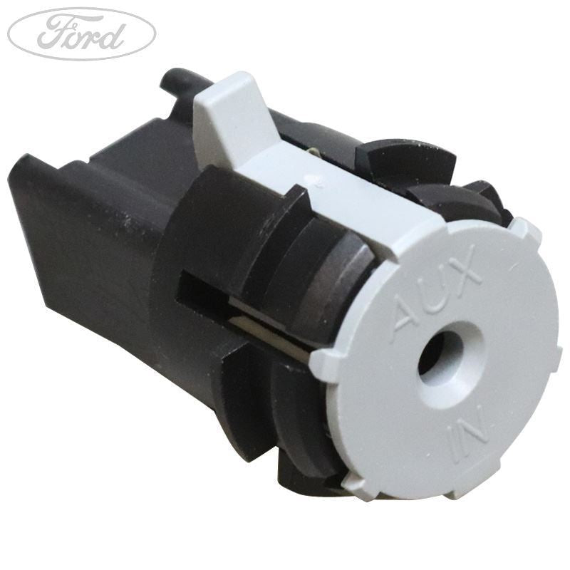 RADIO AUDIO AUXILIARY AUX PORT PLUG 2007-2014 - Main Image