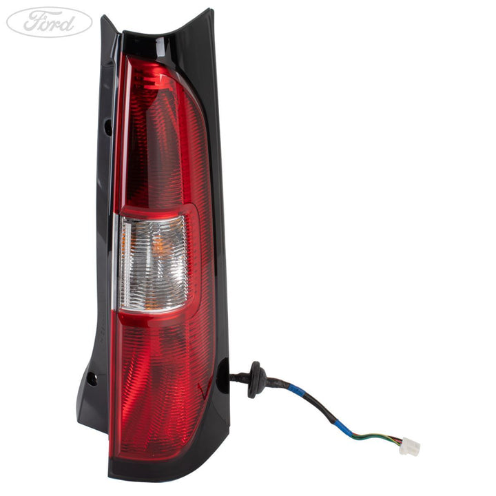 EVEREST REAR DRIVER SIDE LIGHT LAMP CLUSTER UNIT WAGON 200-2015