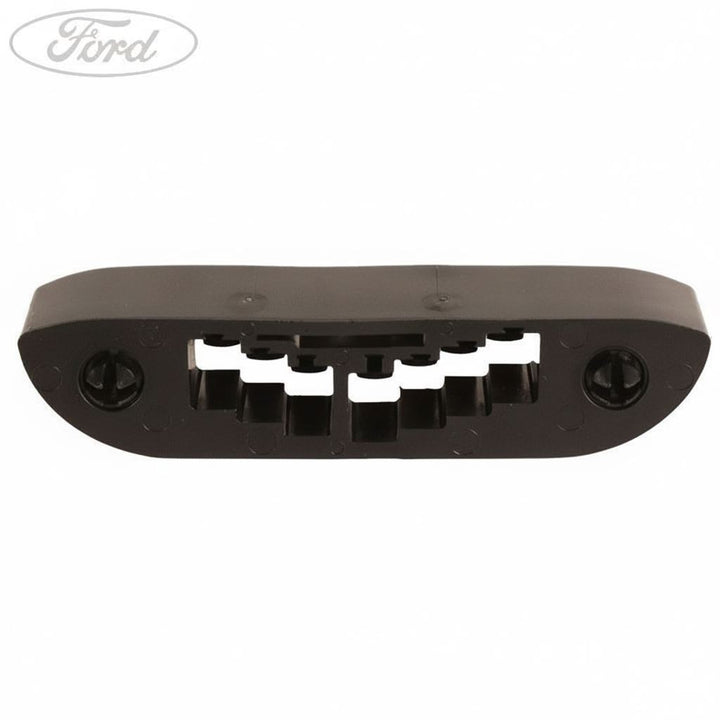 WINDSCREEN GLASS OPENING SPACER