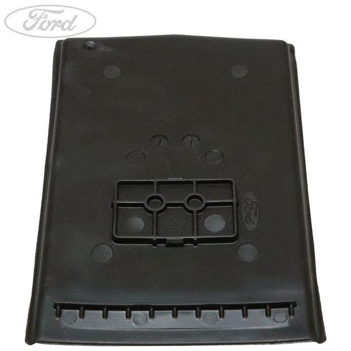 FOCUS CENTRE CONSOLE ARM REST INSERT 10/2014-