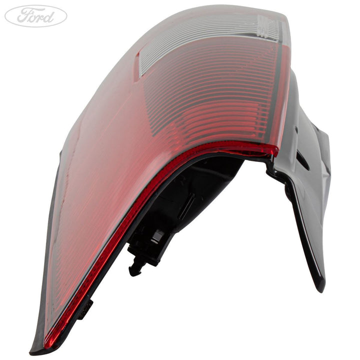 EVEREST REAR DRIVER SIDE LIGHT LAMP UNIT REGULAR WAGON 10/2006-