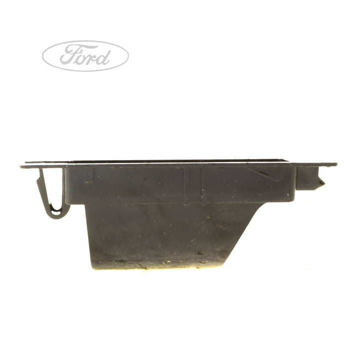 KA REAR N/S NUMBER PLATE LIGHT LAMP HOUSING 2008-2016
