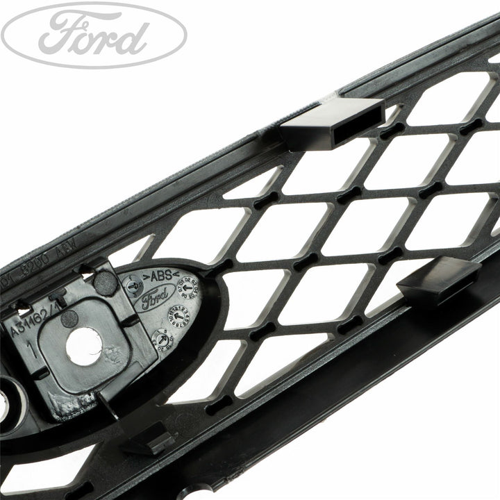 FOCUS FRONT BUMPER UPPER RADIATOR GRILLE 2001-2005