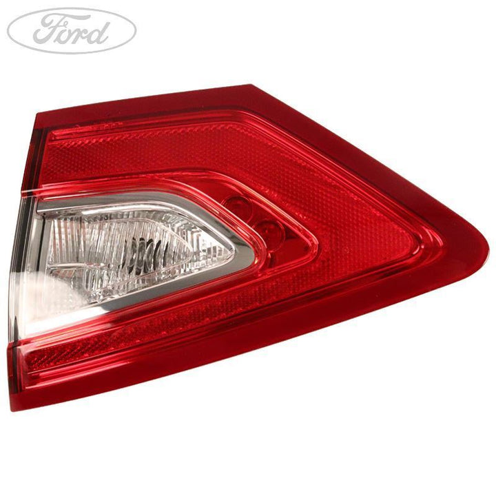 MONDEO MK5 REAR O/S INNER LIGHT LAMP CLUSTER 2014-2018