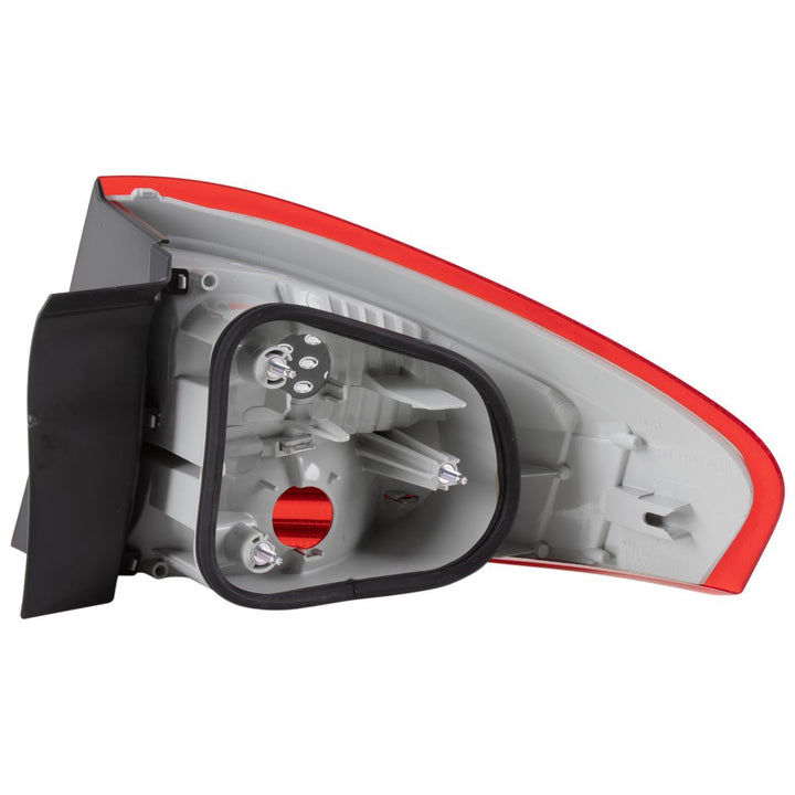 MONDEO OUTER REAR N/S LEFT LIGHT TAIL LAMP CLUSTER
