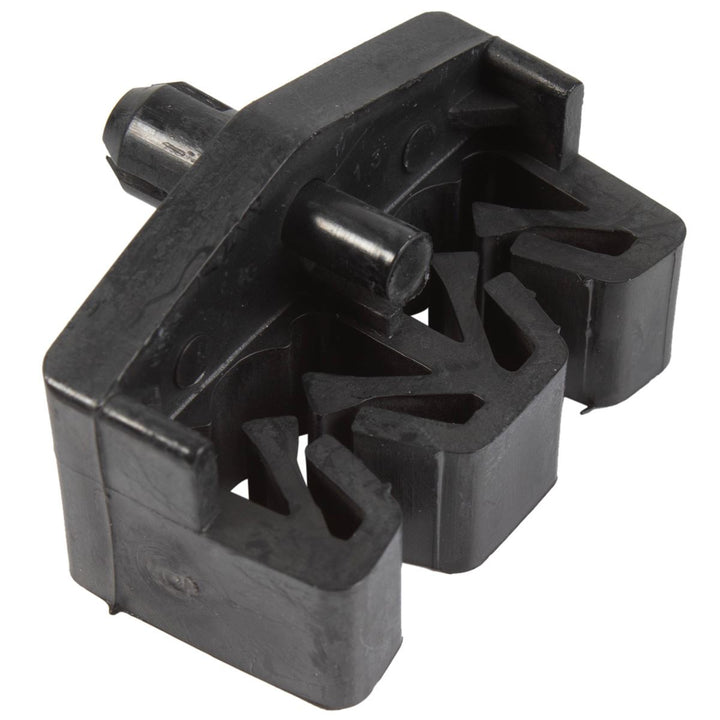 TRANSIT REAR BRAKE PIPE CLIP
