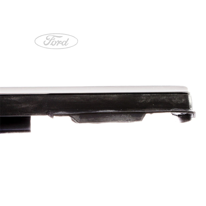 KUGA O/S OUTER FRONT DOOR WEATHERSTRIP SEAL