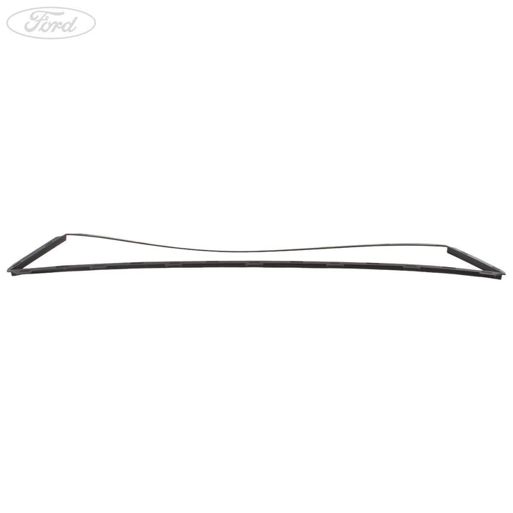 FOCUS FRONT FRONT BUMPER LOWER GRILLE SURROUND 2016-