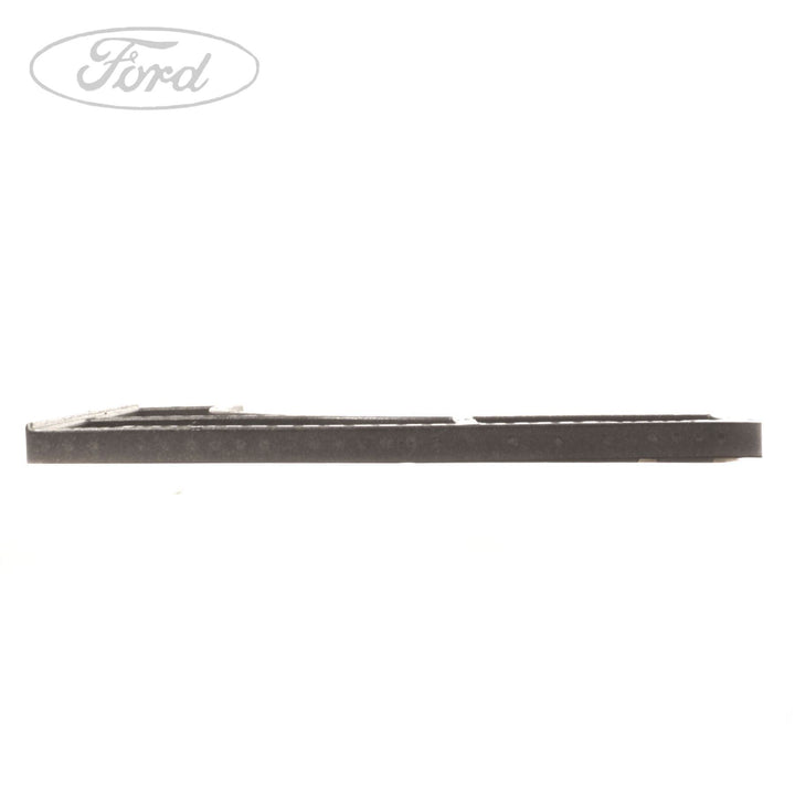 FOCUS REAR BODY INSULATOR FOAM PAD
