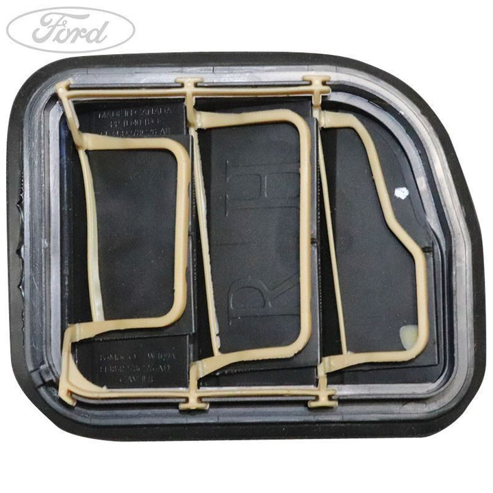 AIR INLET GRILLE