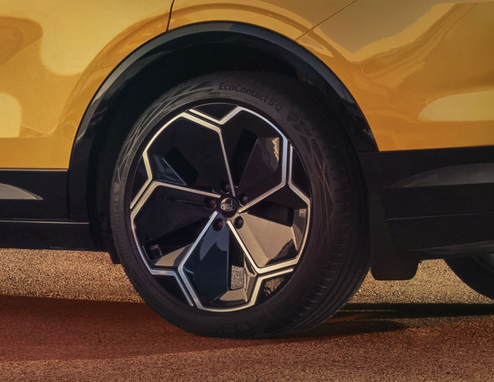 ALL-ELECTRIC CAPRI FROM 10/2024 ALLOY WHEEL 21
