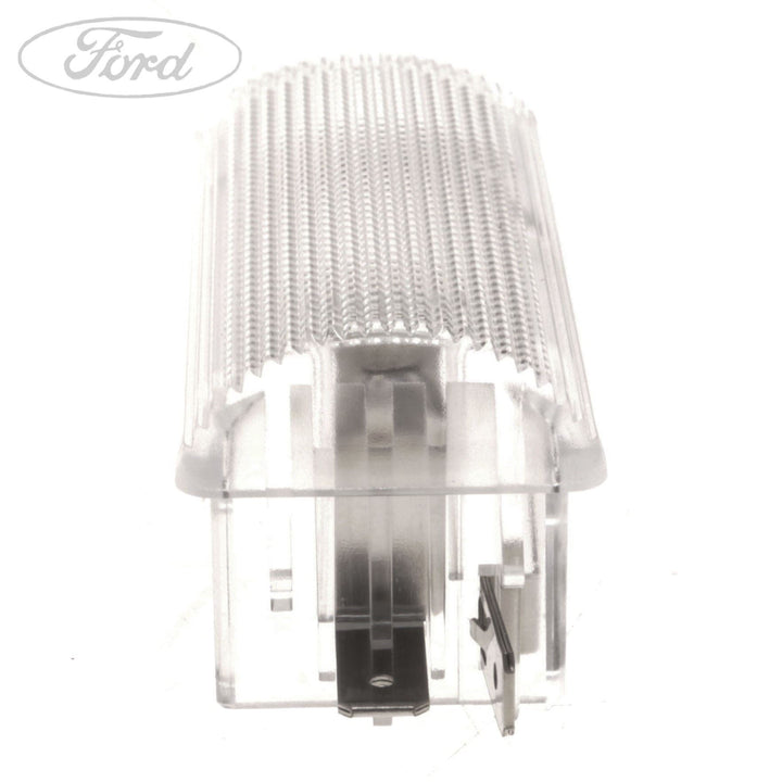 LUGGAGE COMPARTMENT LIGHT LAMP