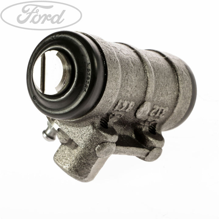 TRANSIT REAR O/S OR N/S WHEEL BRAKE CYLINDER X1