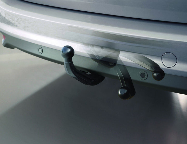 C-MAX RETRACTABLE TOW BAR WITH FITTING VEHICLES WHICH ARE EQUIPPED WITH CONNECTORS FOR THE TOW BAR ELECTRICAL KIT.,  08/2010  03/2014