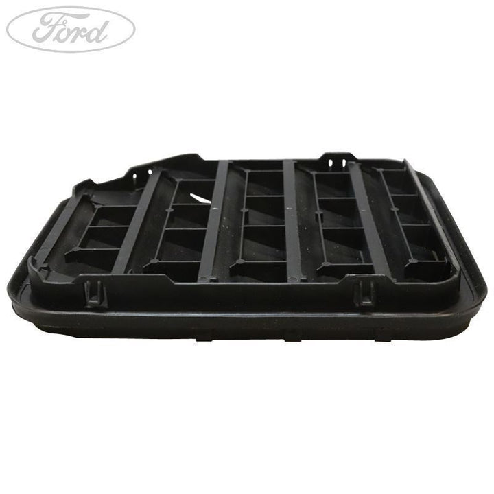 AIR INLET GRILLE