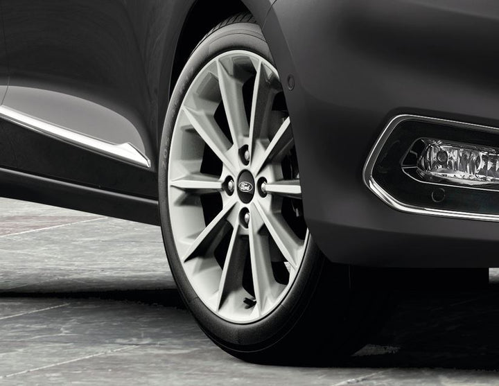 SET OF 4 ALLOY WHEELS 04/2018
