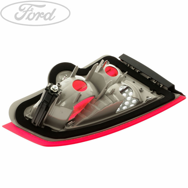 MONDEO ESTATE INNER REAR O/S TAIL LIGHT LAMP CLUSTER
