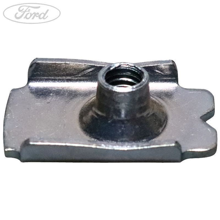 FENDER BRACKET SUPPORT