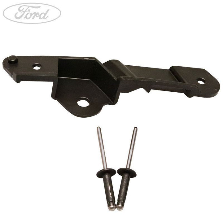 FOCUS MK3 N/S FRONT BUMPER VALANCE BRACKET BLACK 2014-