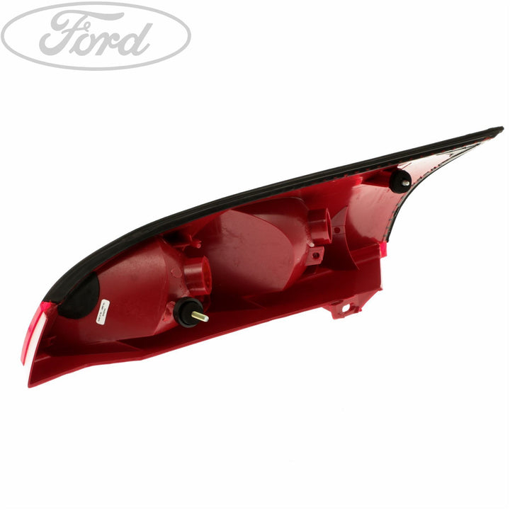 FOCUS REAR O/S TAIL LIGHT LAMP CLUSTER UNIT 1998-2005