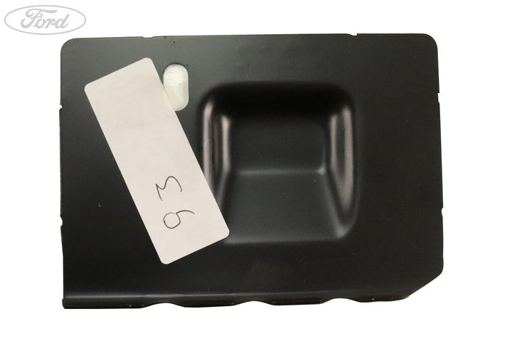 FOCUS RS REAR O/S FLOOR PAN BRACKET 2016-