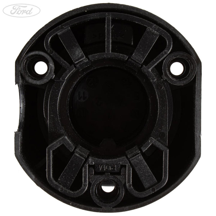 FIESTA FIGO KA+ CONNECT TRAILER LAMP SOCKET 13 PIN 2017-