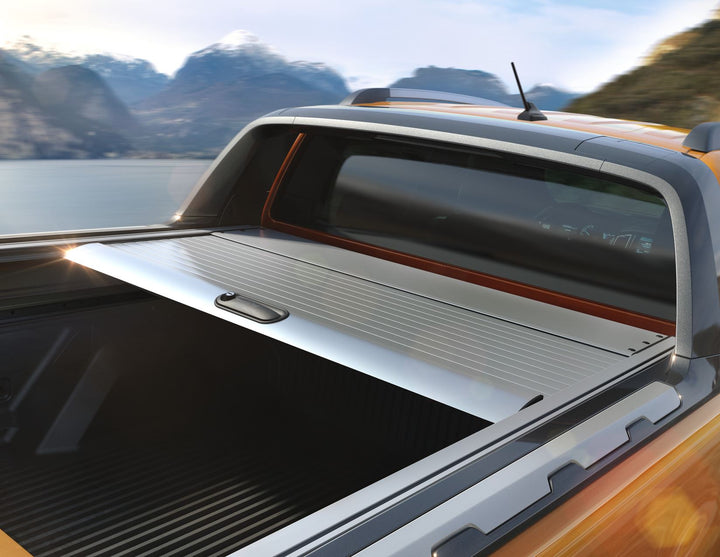 ROLLER TONNEAU COVER WITH FITTING  10/2011