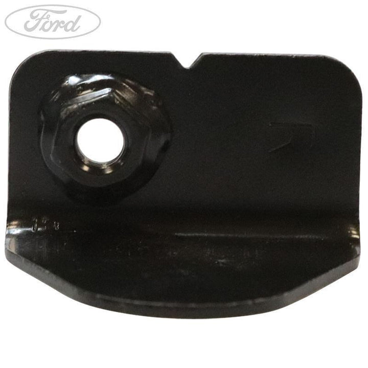 FENDER BRACKET SUPPORT