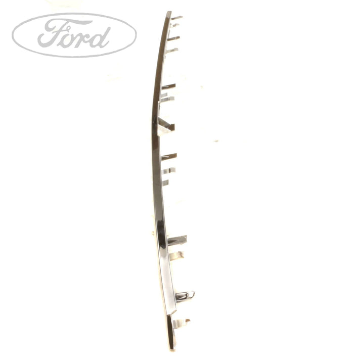 FIESTA BOOT TAILGATE TRIM MOULDING