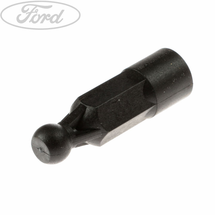 CYLINDER HEAD COVER FIXING STUD