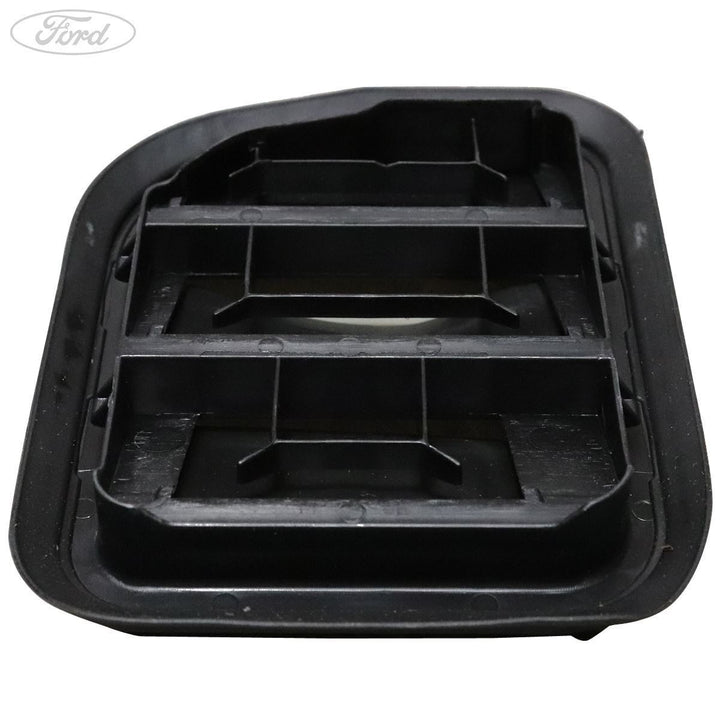 AIR INLET GRILLE