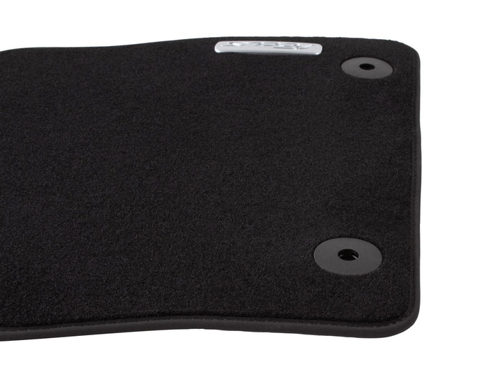 FOCUS VELOUR FRONT FLOOR MATS BLACK WITH LOGO 2011-2018