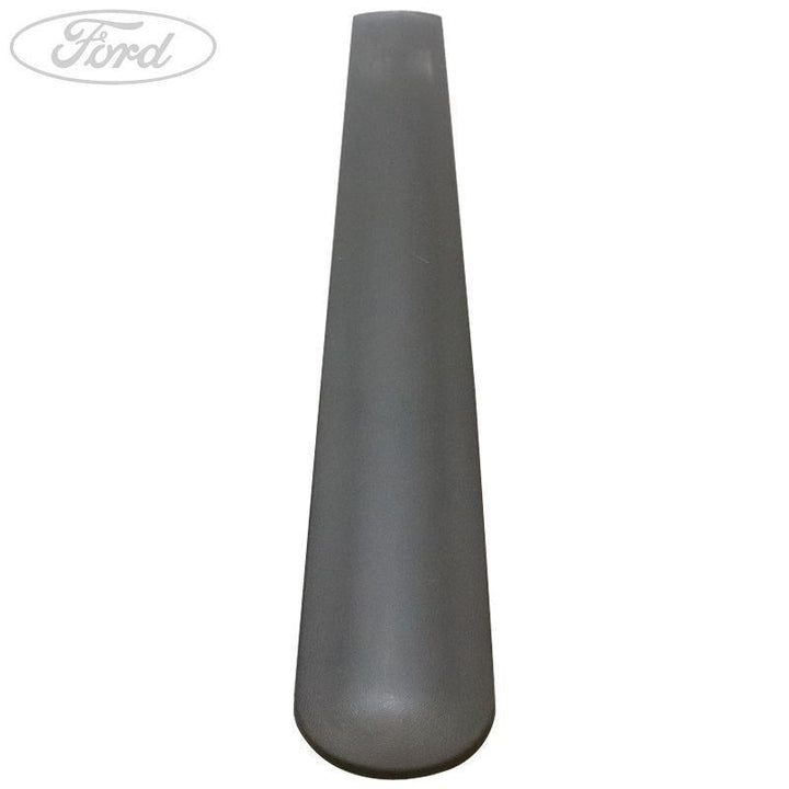 FRONT BODY PANEL MOULDING