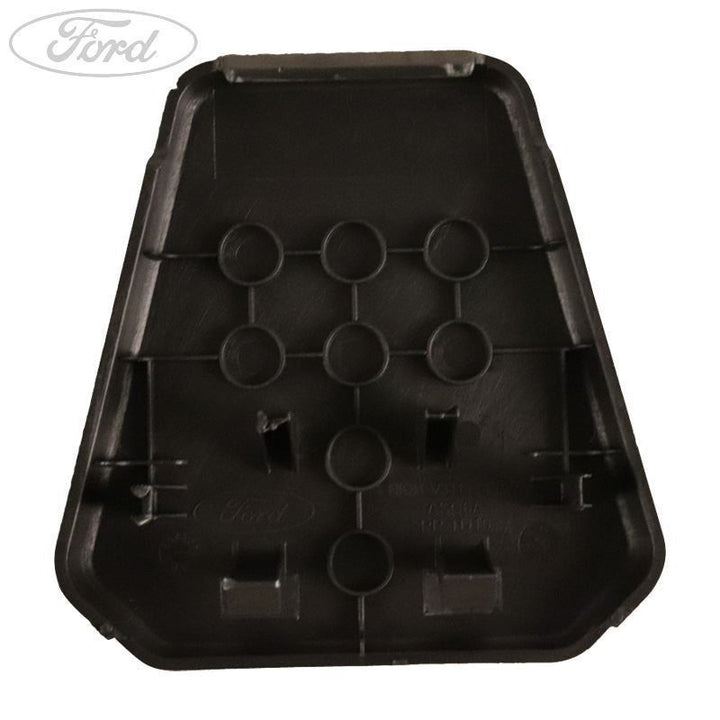 LOAD COMPARTMENT TRIM