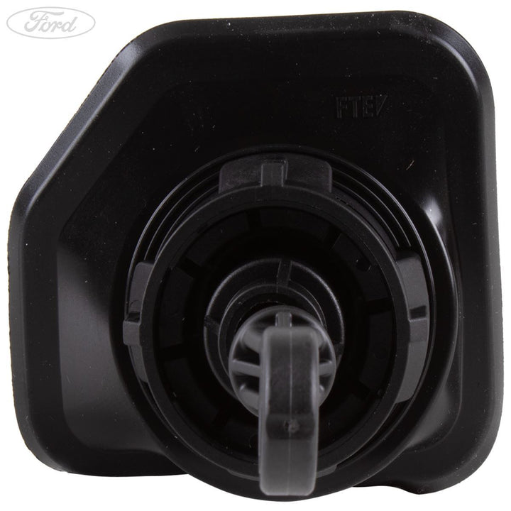 MASTER CYLINDER
