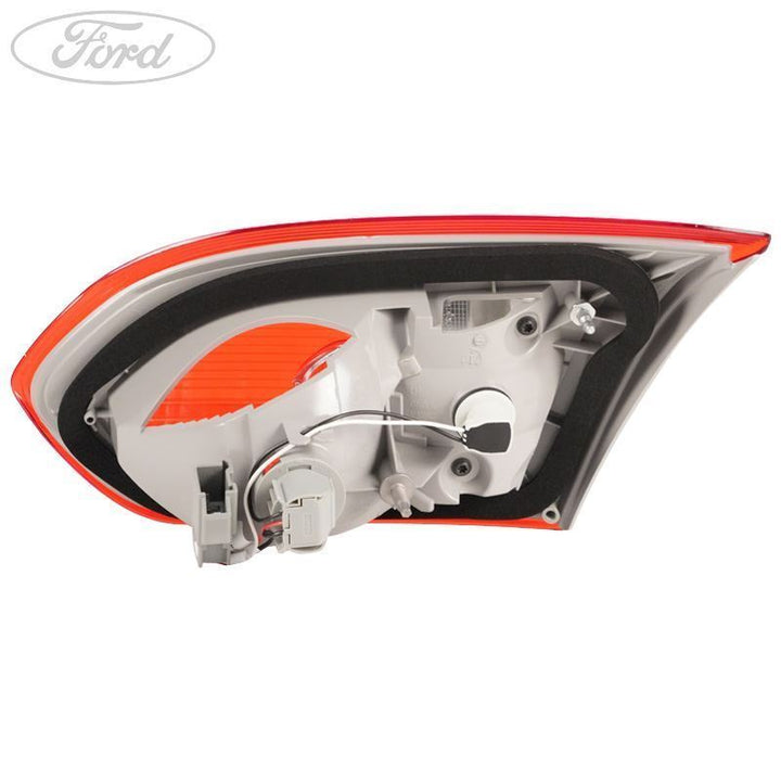 FOCUS PASSENGER SIDE REAR INNER LIGHT LAMP UNIT 10/2014- 4 DOOR SALOON