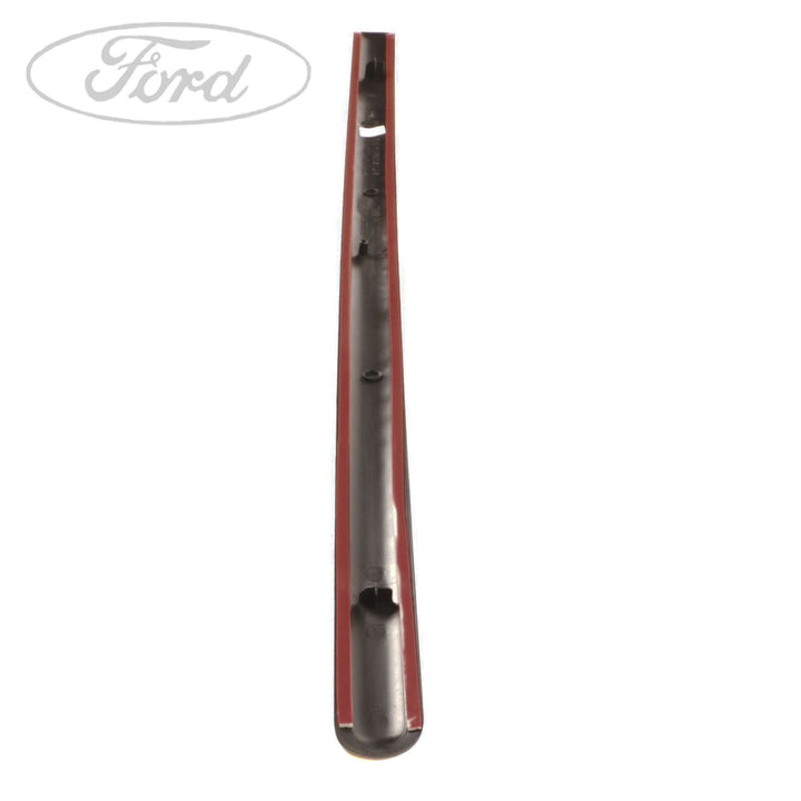 FIESTA FUSION FRONT O/S DOOR OUTER BODY MOULDING 02-05