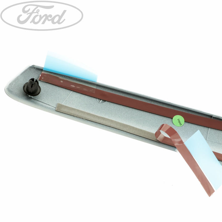FOCUS FRONT BUMPER RADIATOR GRILLE MOULDING