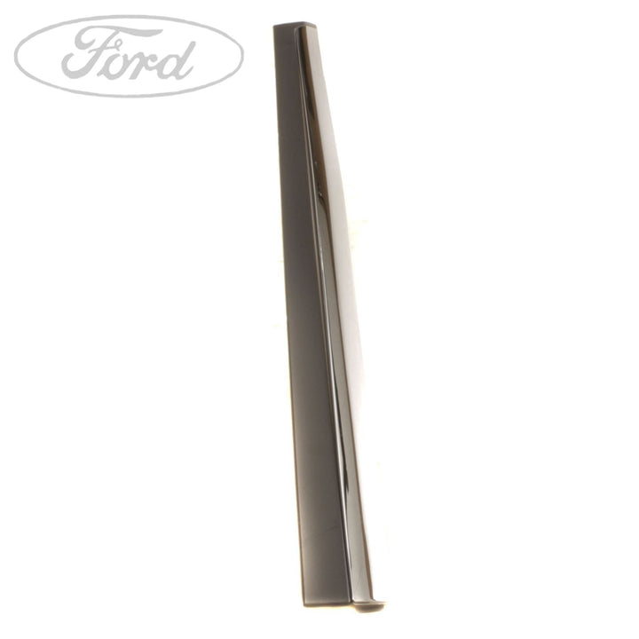GALAXY WA6 N/S DOOR OUTSIDE BODY MOULDING