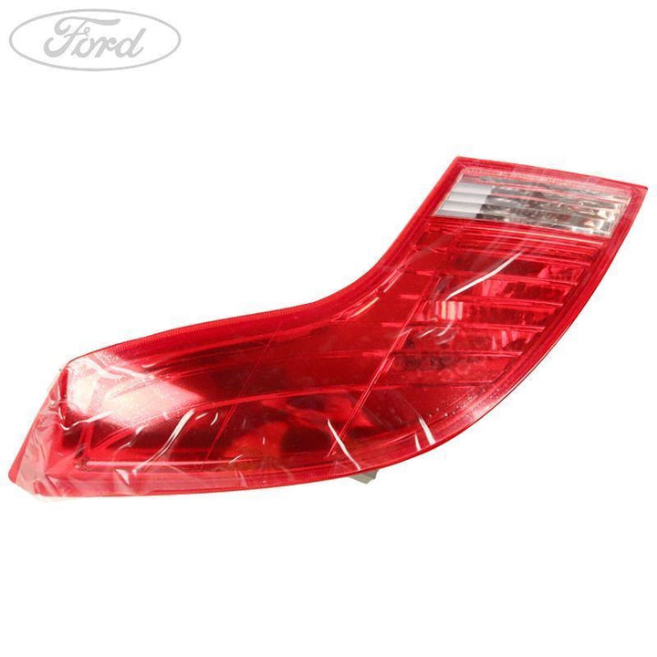 FOCUS MK2 CC DRIVER SIDE REAR UPPER INNER LIGHT LAMP WITH NUTS
