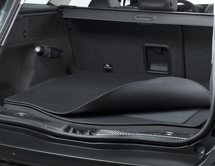 MONDEO FROM 09/2014 LOAD COMPARTMENT MAT BLACK,WITH MONDEO LOGO