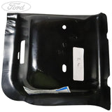 REAR LAMP CLOSING PANEL