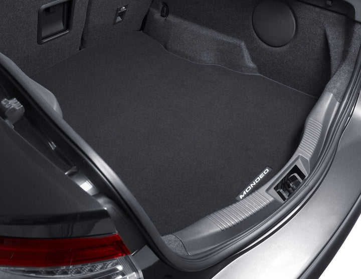 MONDEO FROM 09/2014 LOAD COMPARTMENT MAT BLACK,WITH MONDEO LOGO