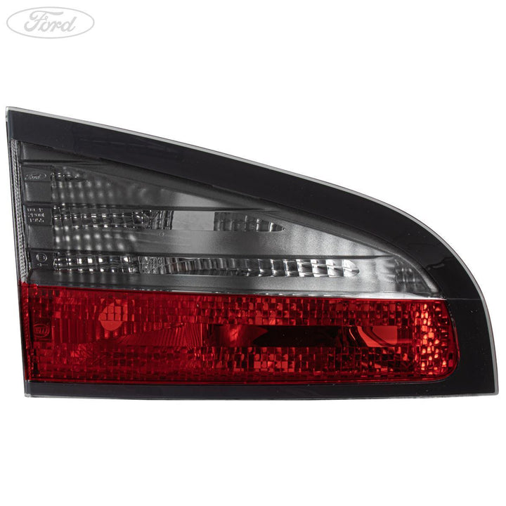 S-MAX WA6 INNER LEFT REAR PASSENGER SIDE LIGHT TAIL LAMP CLUSTER