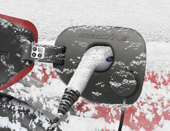 MUSTANG MACH-E FROM 07/2020 CHARGING PORT WINTER COVER