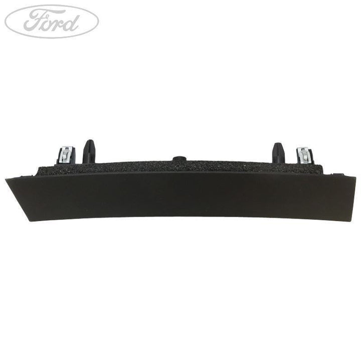 C PILLAR TRIM