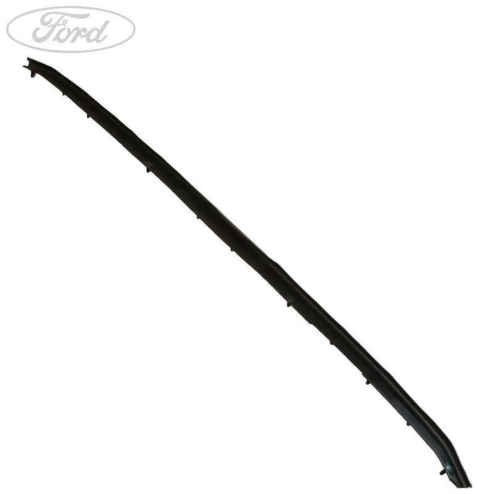 FOCUS FRONT BUMPER CROSS MEMBER FINISHING TRIM 14-18