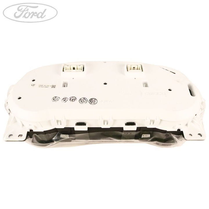 INSTRUMENT CLUSTER